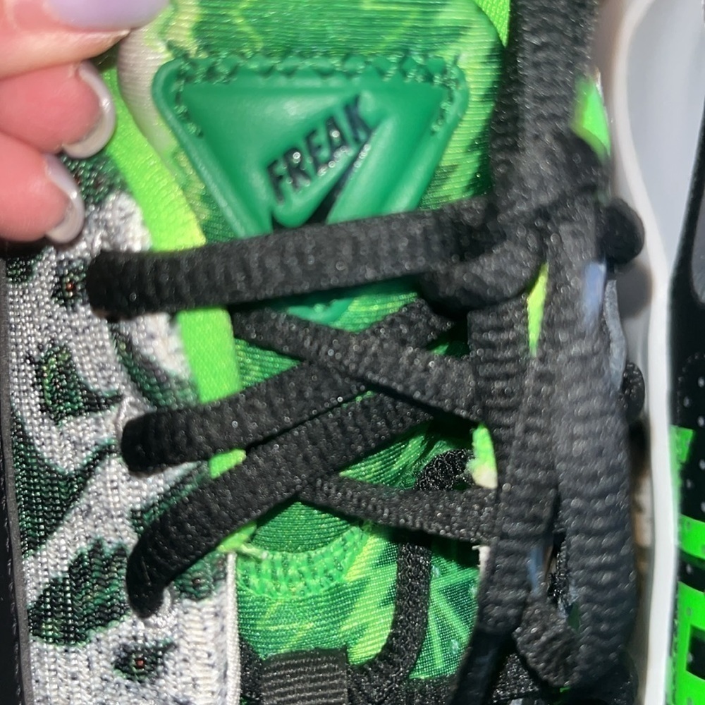 Nike kids or men’s Zoom Freak 2 Naija size 7 - Picture 5 of 9